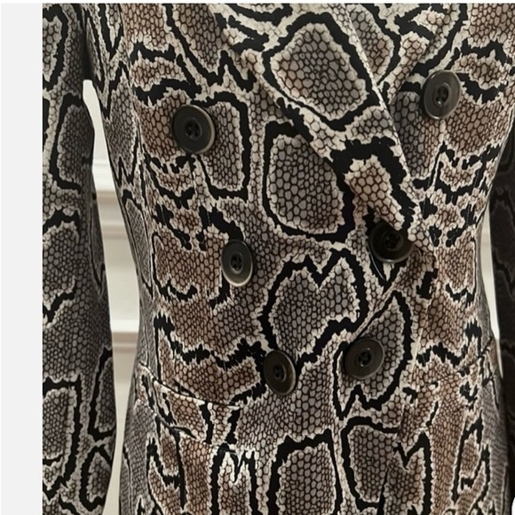 Cabi Python Blazer - Picture 4 of 11